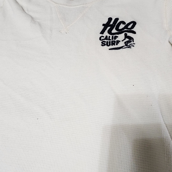Hollister cream color pullover - Picture 1 of 4